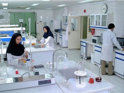 روایتگر گل‌های شفابخش باغ ایرانی